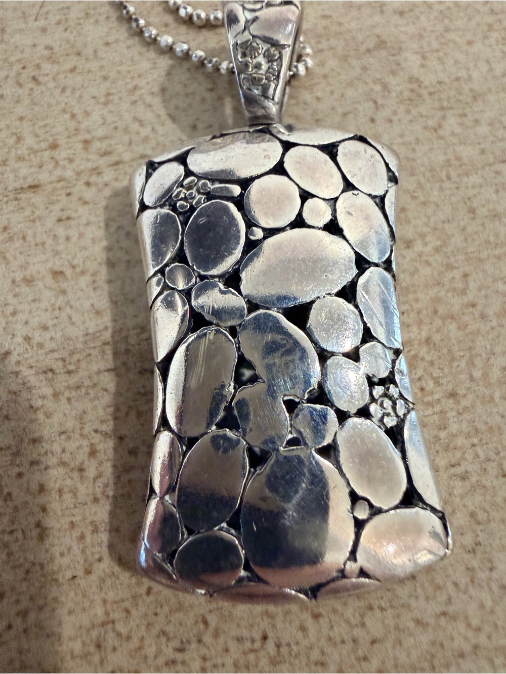 Silver Pebble Pattern Pendant Necklace - Silver